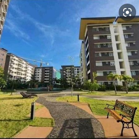 Avida Atria T2- A, Near Sm City And Smallville 伊洛伊洛 外观 照片