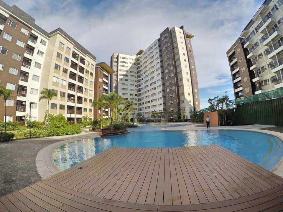 Avida Atria T2- A, Near Sm City And Smallville 伊洛伊洛 外观 照片