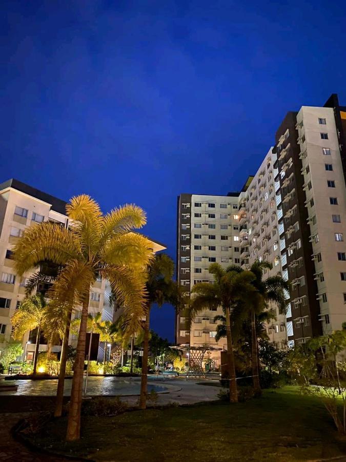Avida Atria T2- A, Near Sm City And Smallville 伊洛伊洛 外观 照片
