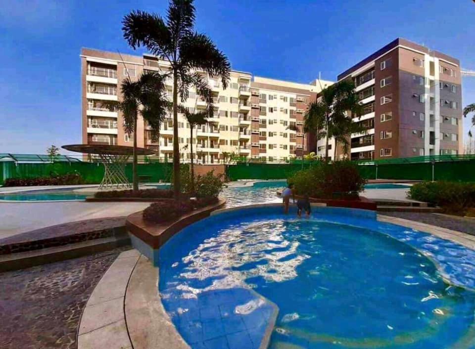 Avida Atria T2- A, Near Sm City And Smallville 伊洛伊洛 外观 照片